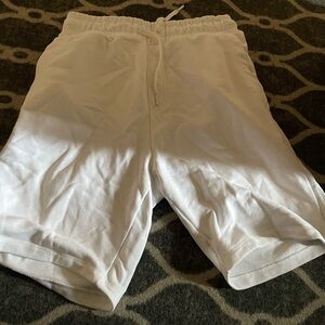 White Zara shorts